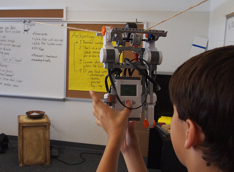 Montage d'un robot en classe